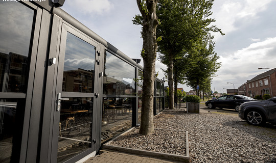 Horeca terrasoverkapping | Horeca terrasoverkapping PVC | Horeca terrasoverkappingen serre | Grand café de Bocht Wernhout Brabant